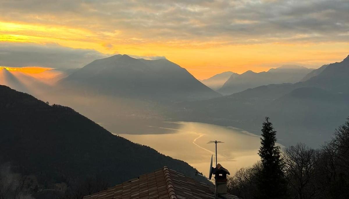 Chalet La Terrazza Vista Lago Bellano Bagian luar foto